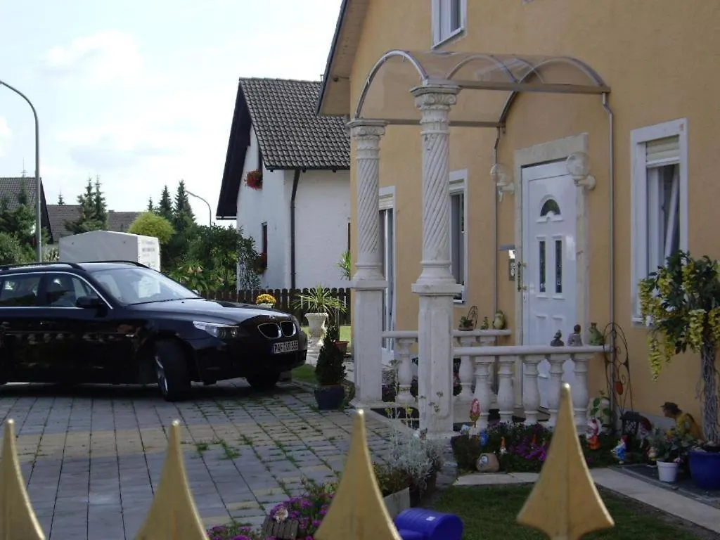 Villa Prince, Nur Fuer Handwerker Auch Langfristig, Naehe Ingolstadt Vohburg an der Donau 0*,